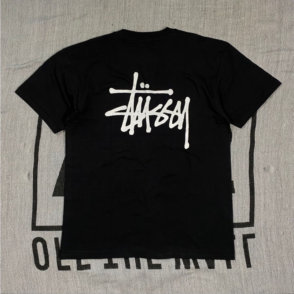 Basic Stussy Tee